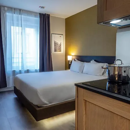Five Centre Apartman *
