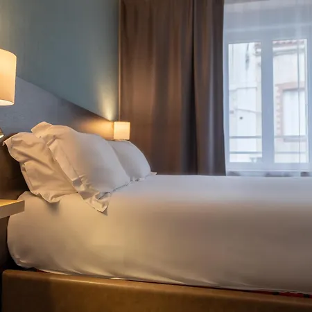 Five Centre Apartament *